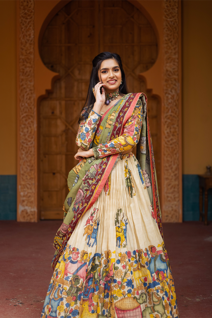 CREAM WELLS LEHENGA