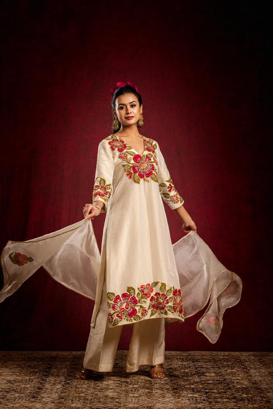 Ivory kurti set