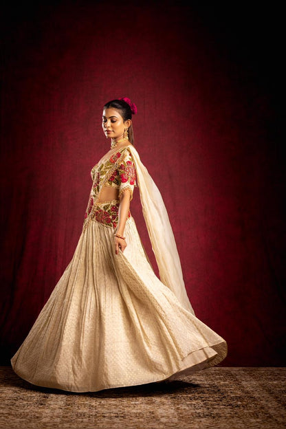 Ivory mandaara Lehenga set