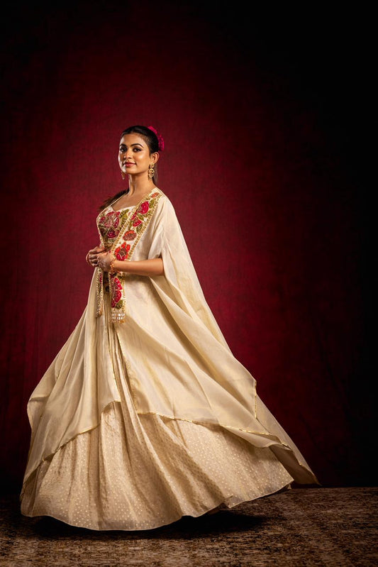 Ivory mandaara Lehenga cape set