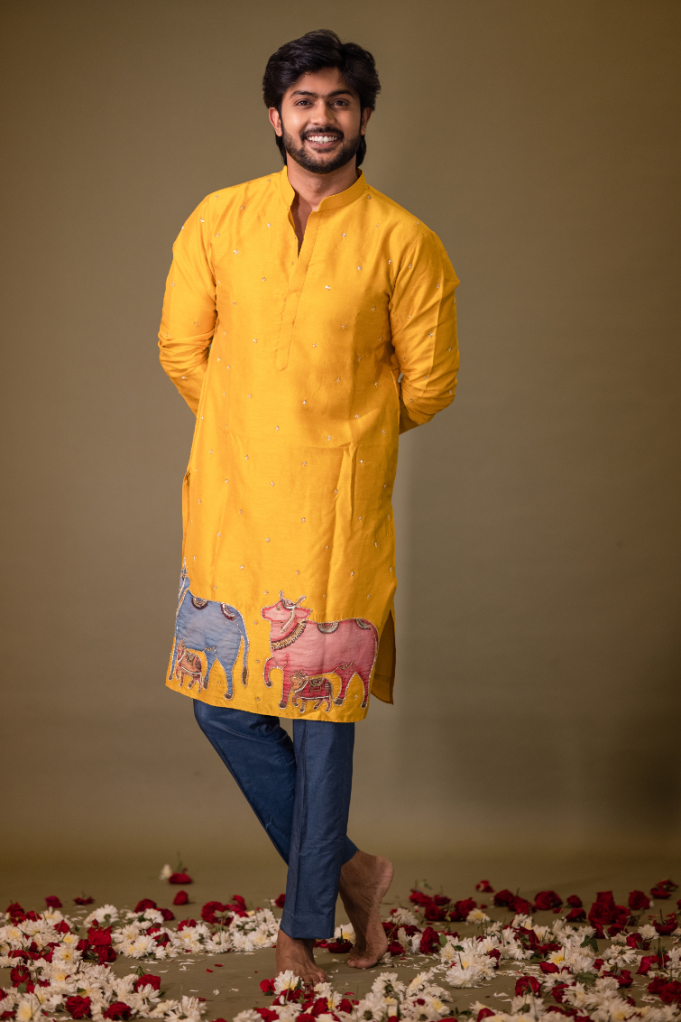 YELLOW COWS KURTHA